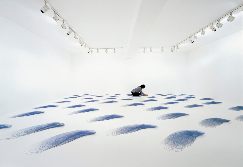 Gallery-SoSo_KIM-YUN-SOO_Desert-of-Winds_Accumulating-PVC_Dimensions-Variable-_2004-2005